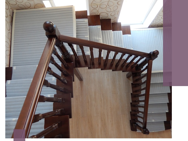 П-образные лестницы под ключ в Сланцах — изготовление и монтаж