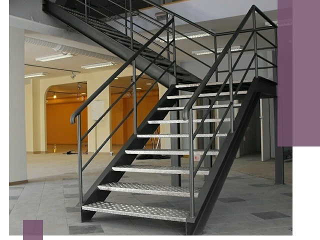 Лестницы для офиса в Сланцах: изготовление, монтаж, демонтаж