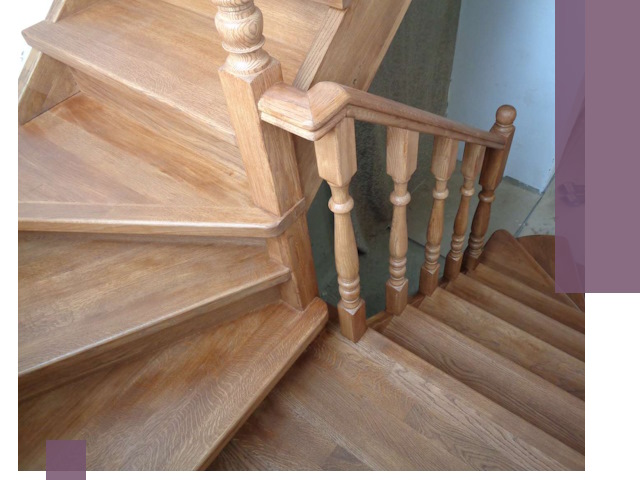 Дубовые лестницы под ключ в Сланцах: изготовление и монтаж