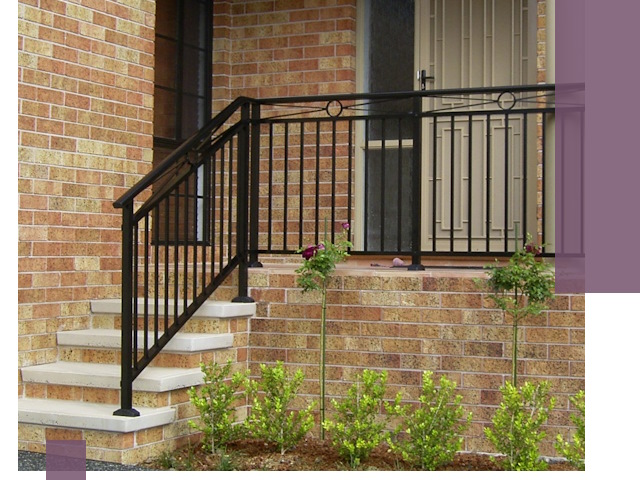 Уличные перила из металла под ключ в Сланцах
