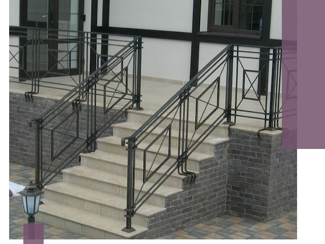 Перила для крыльца в Сланцах — монтаж, изготовление и установка