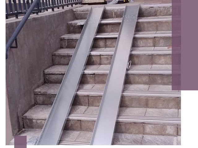 Демонтаж откидных пандусов профессионально в Сланцах