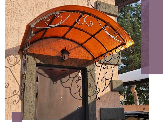 Демонтаж козырьков в Сланцах быстро и безопасно