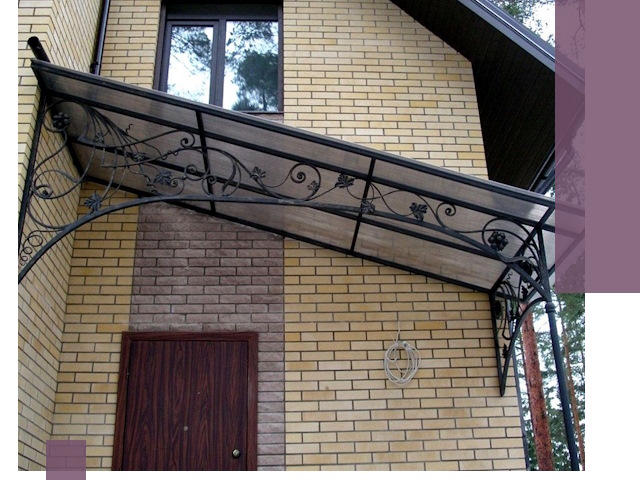 Односкатные козырьки из металла под ключ в Сланцах