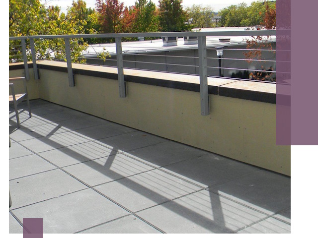 Металлические парапеты под ключ в Сланцах: монтаж и изготовление