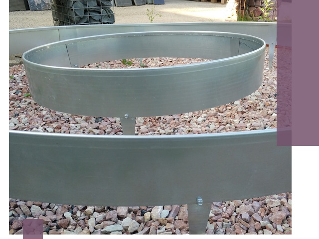 Нержавеющие бордюры под ключ в Сланцах — изготовление и монтаж