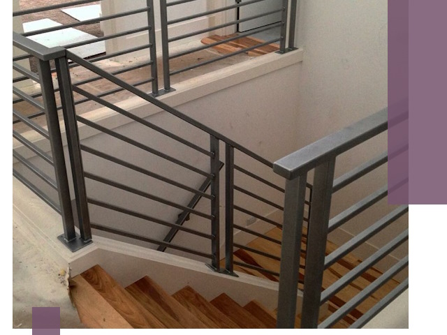 Изготовление поручней из металла и дерева в Сланцах